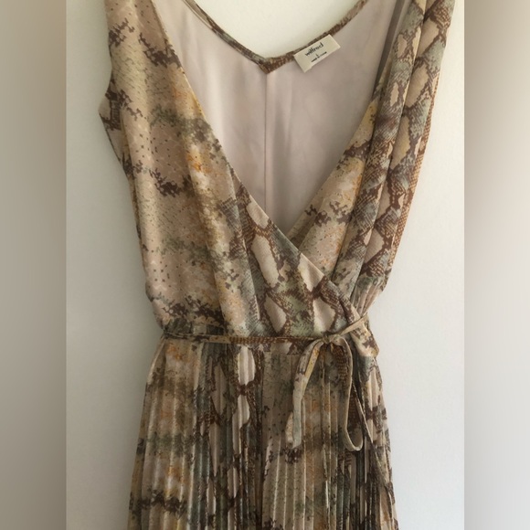 Aritzia Wilfred Beaune Pleated Dress Snakeskin Print - Picture 7 of 11